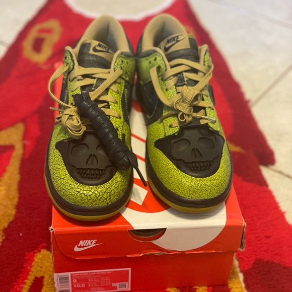 Nike Dunk Low Retro “Halloween Skull” Size 9 BRAND NEW
OG EVERYTHING! - Picture 3 of 14